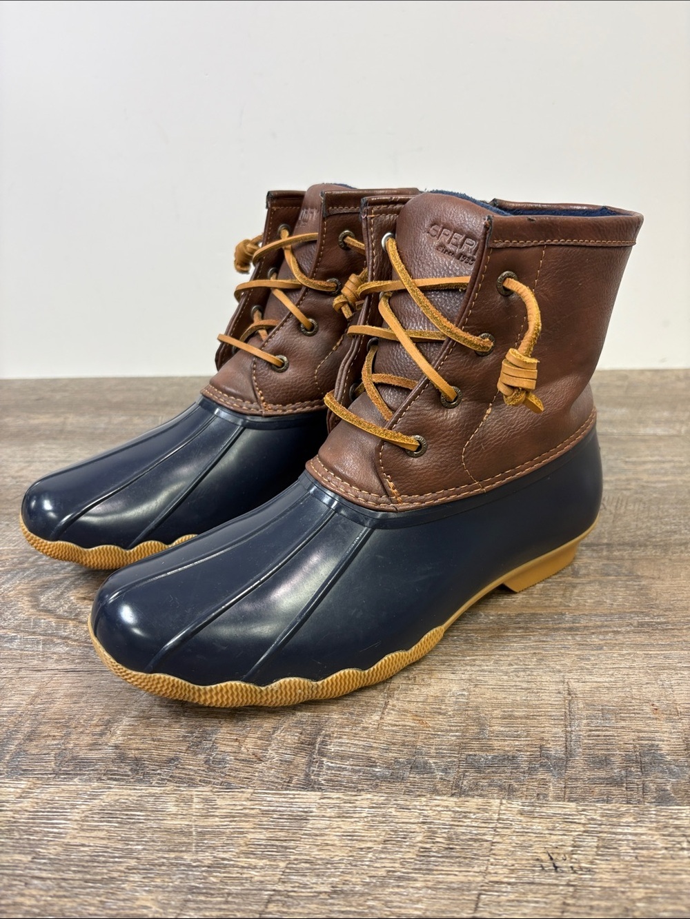 Sperry Saltwater Waterproof Duck Boots Navy Brown Girls US 5 / Women’s